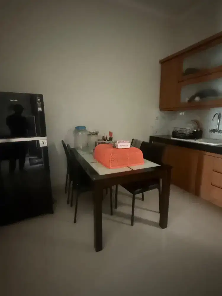 Jual  cepat meja makan Informa