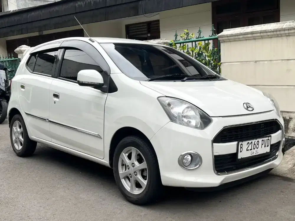 Ayla x matic 2015 putih pribadi perorangan bkn 2016