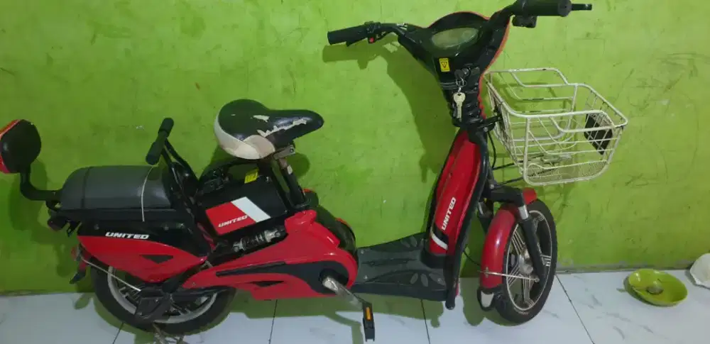 Sepeda listrik united