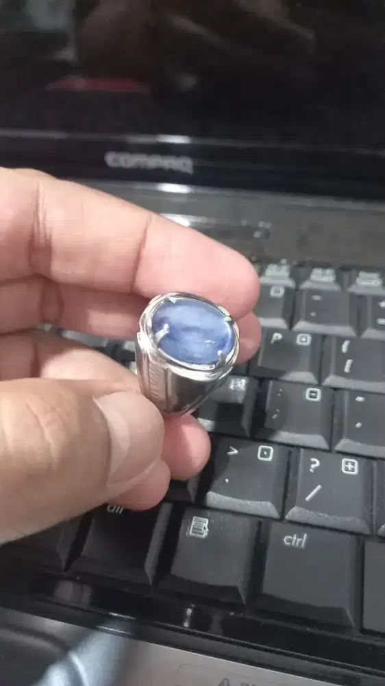 Batu Permata Blue Shappier