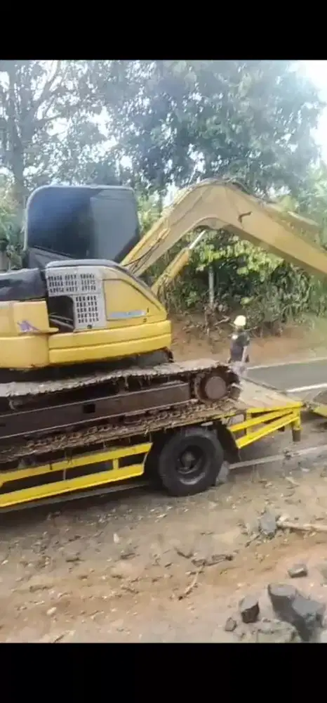 Excavator Komatsu PC 75-5 tahun 2015