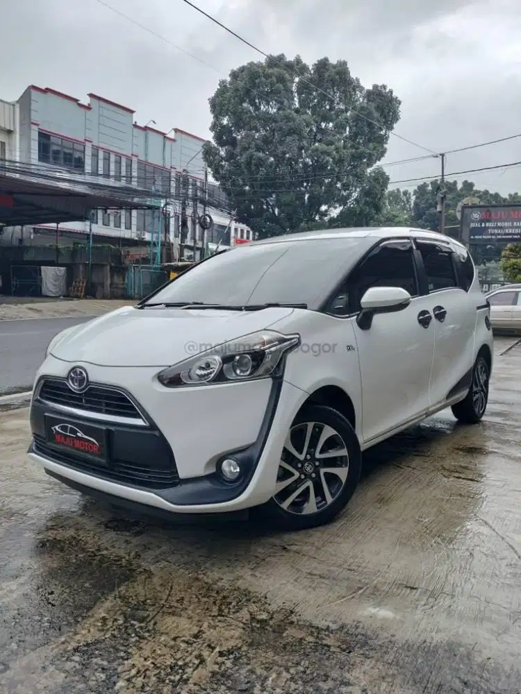 ORIGINAL! TOYOTA SIENTA V 2017 MATIC