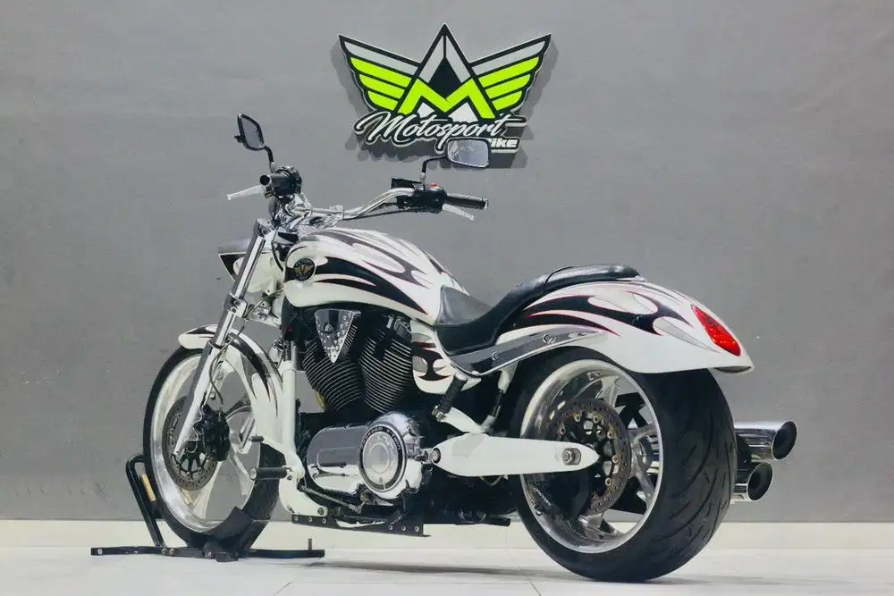 Victory vegas jackpot 1700 like new Roadking sportster883 48 siap gass