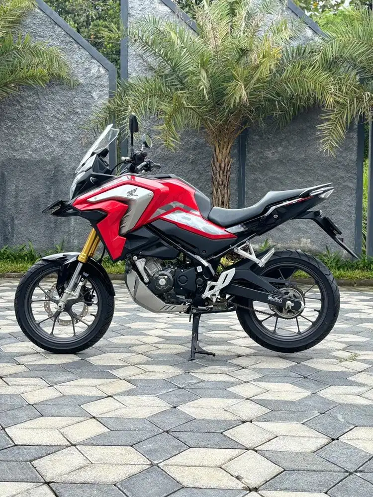 Honda CB 150X CBX Odo 15 Km Merah Silver 2024 Like New Koko Motor