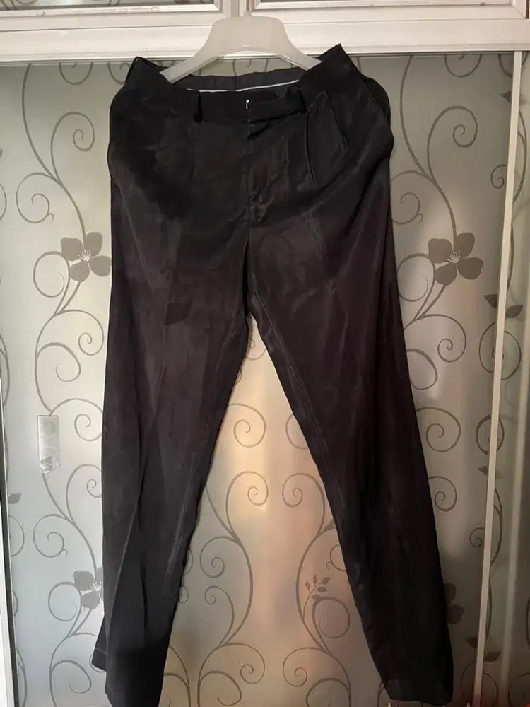 Preloved Celana Kain Formal Pria Hitam Stanley Adams Size 29 Like New