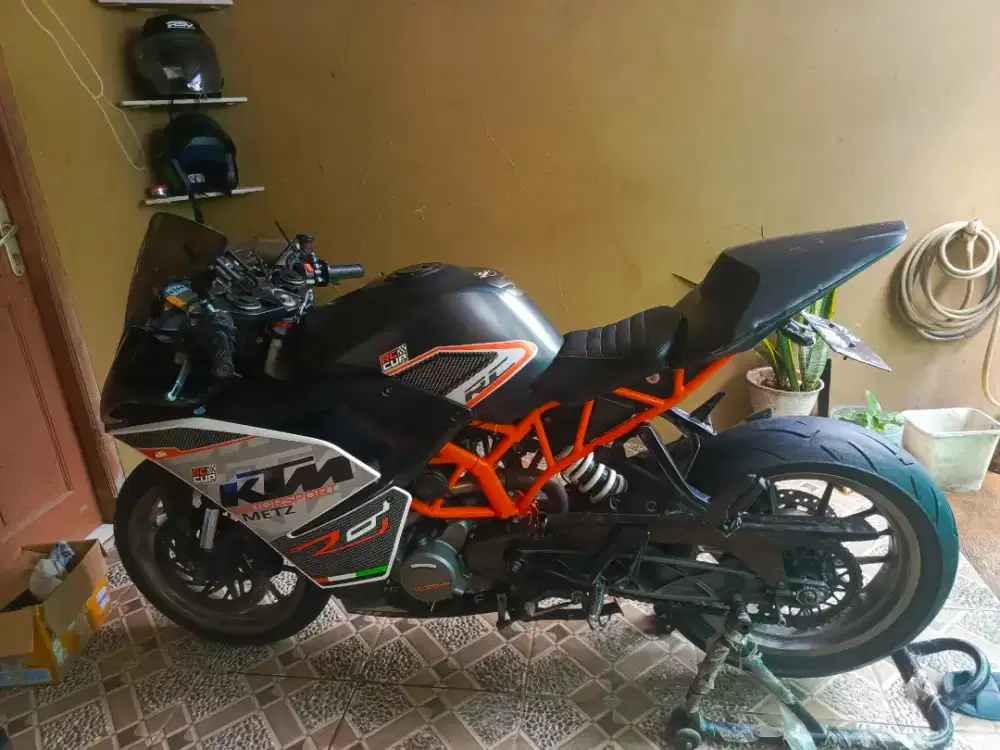 KTM RC 200 2017