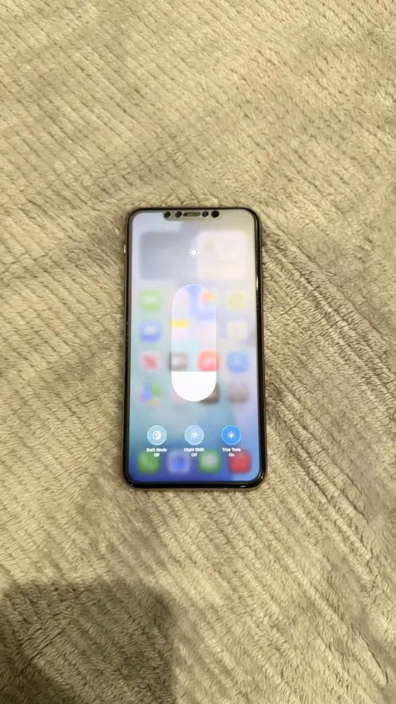 Iphone 11 Promax 64GB Gold Terdaftar (Hp charger)