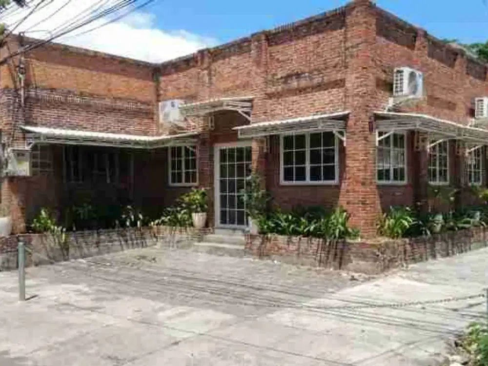 DISEWAKAN TEMPAT USAHA COCOK BUAT RESTO, MINIMARKET, KLINIK DLL DAERAH MAYJEND