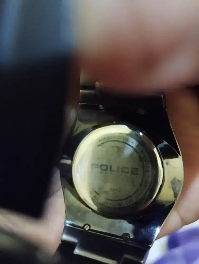 Jam tangan merk police