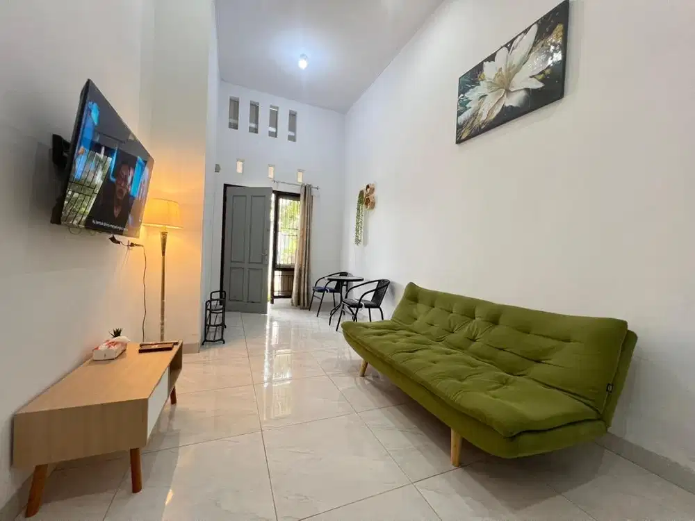 Rumah nyaman full furnish di sewakan