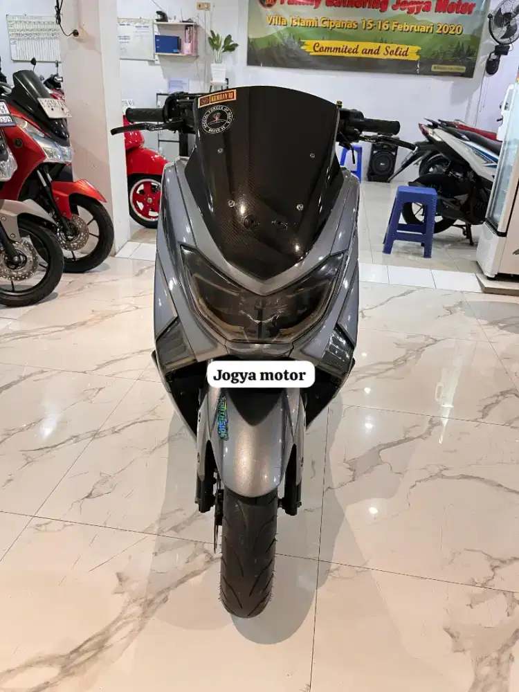 (A) Yamaha Nmax Tahun 2016