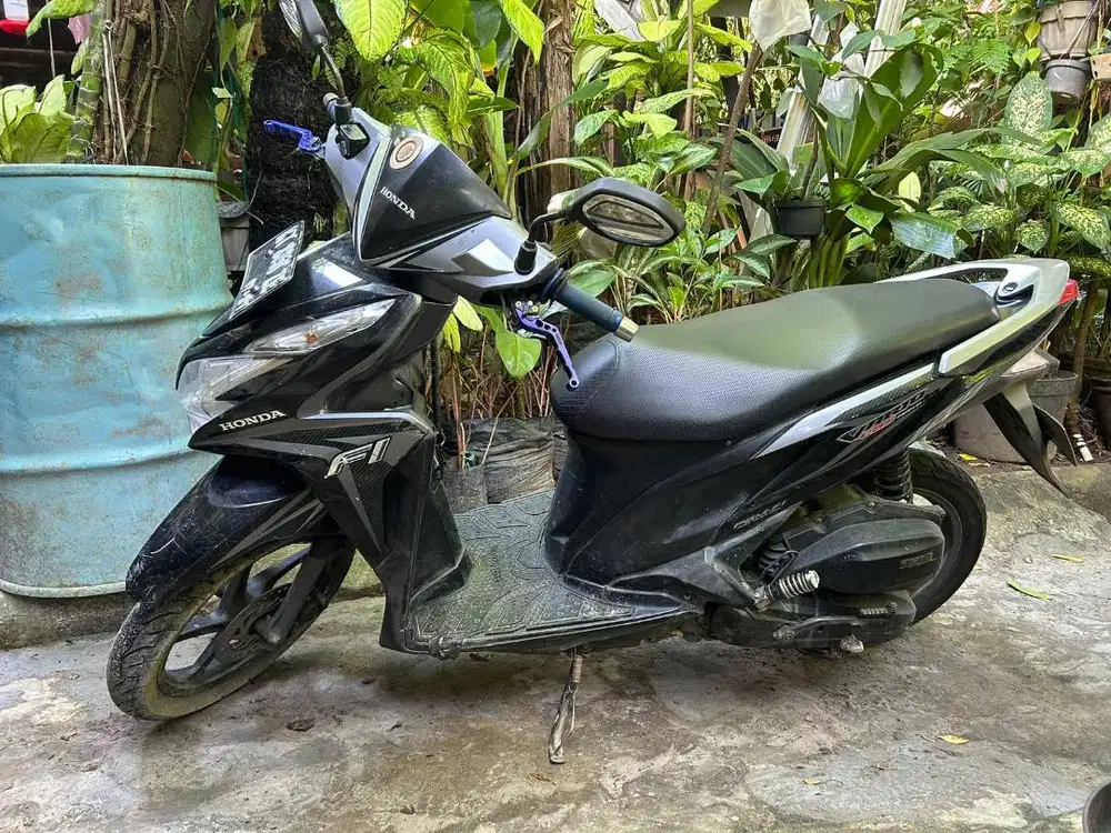 VARIO KZR 125cc (HARGA BISA NEGO)