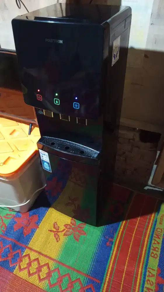 Dispenser galon bawah Polytron