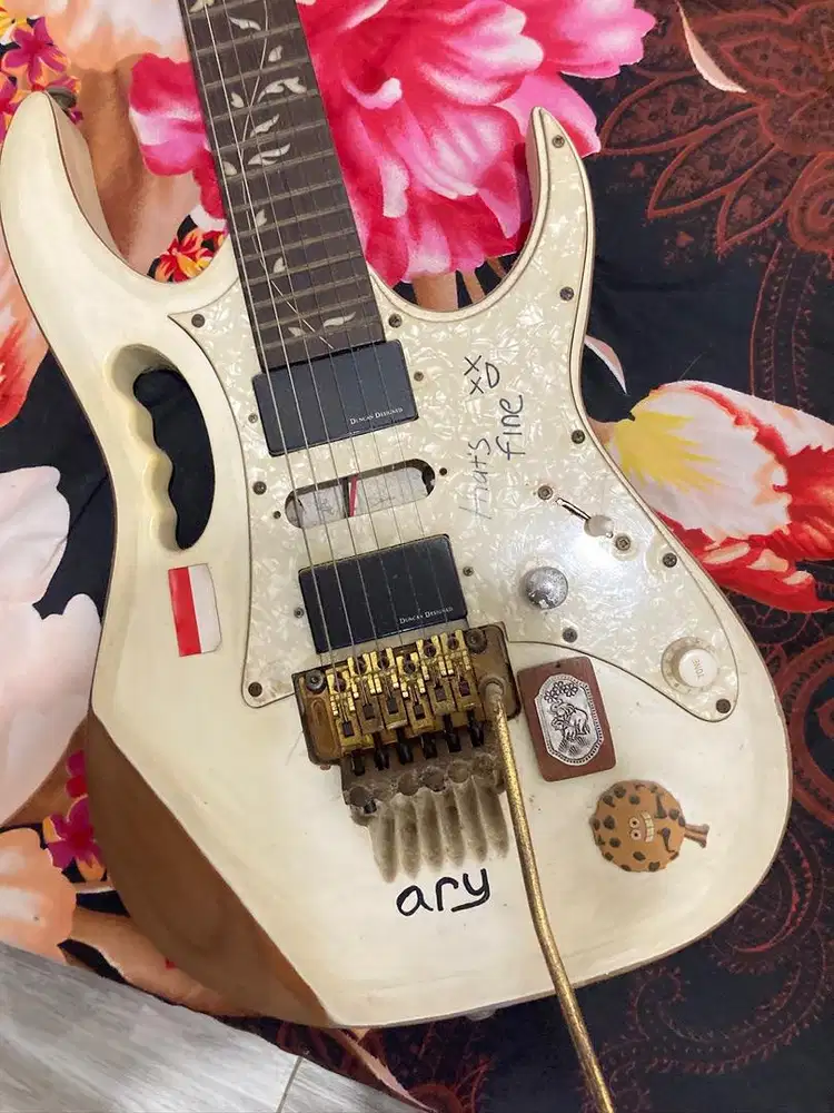 Gitar model ibanez Jem upgrade hb 105