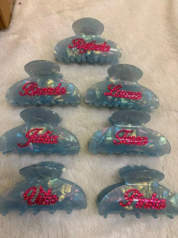 dicari segera!karyawati untuk pernak pernik