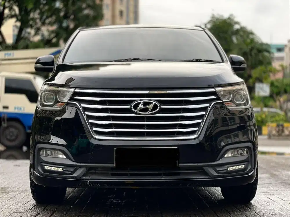 Hyundai H1 Diesel 2.5 Royale AT 2018