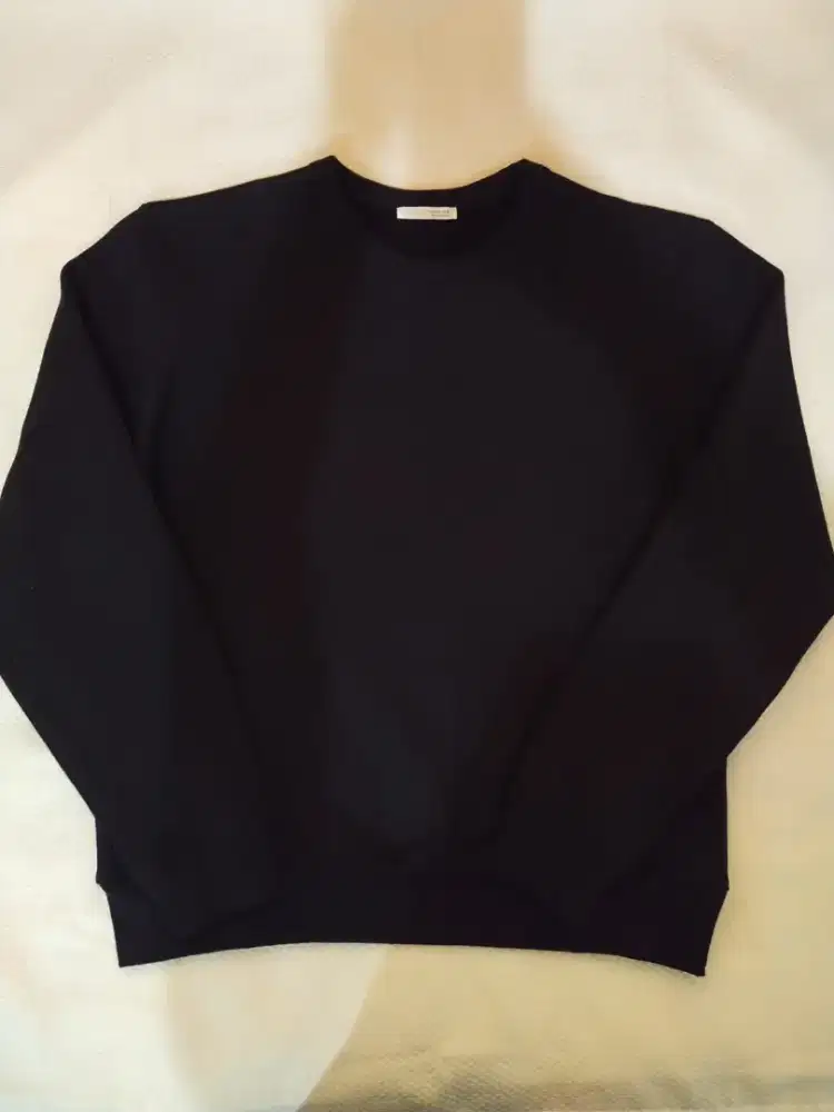 Sweater mewah ZARA black sangat elegan dan bagus banget