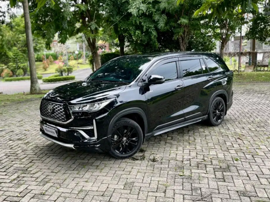 TOYOTA KIJANG INNOVA 2.0 ZENIX V HV CVT HYBRID MATIC 2022
