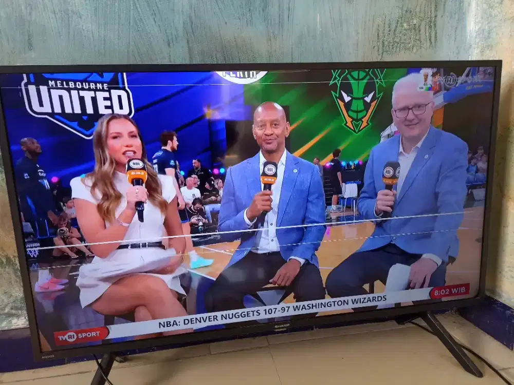 Sharp 42in model 2t-c42bd1i minus garis