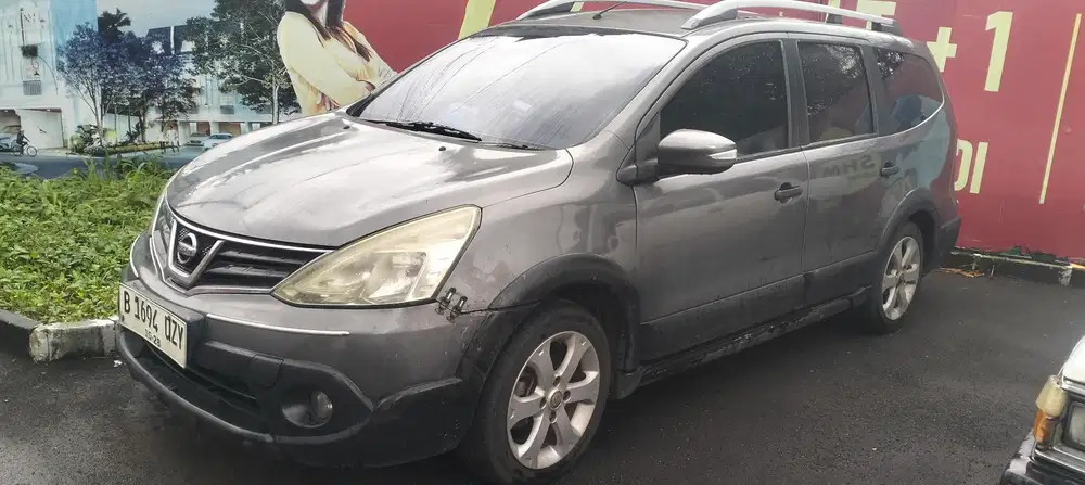 Nissan Grand livina 2013 Bensin