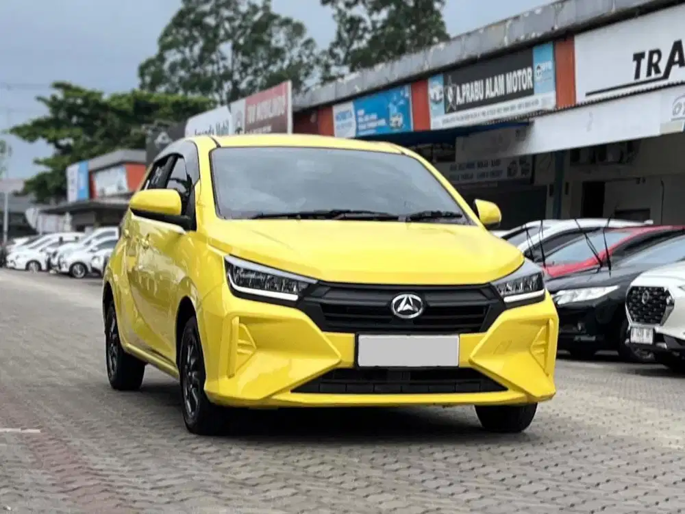 DAIHATSU AYLA 1.2 R AT MATIC 2023 KUNING