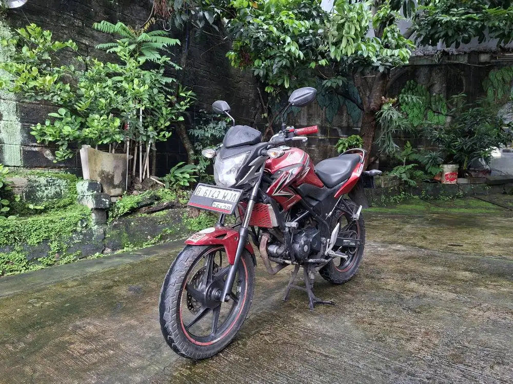 HONDA CB 150R 2013
