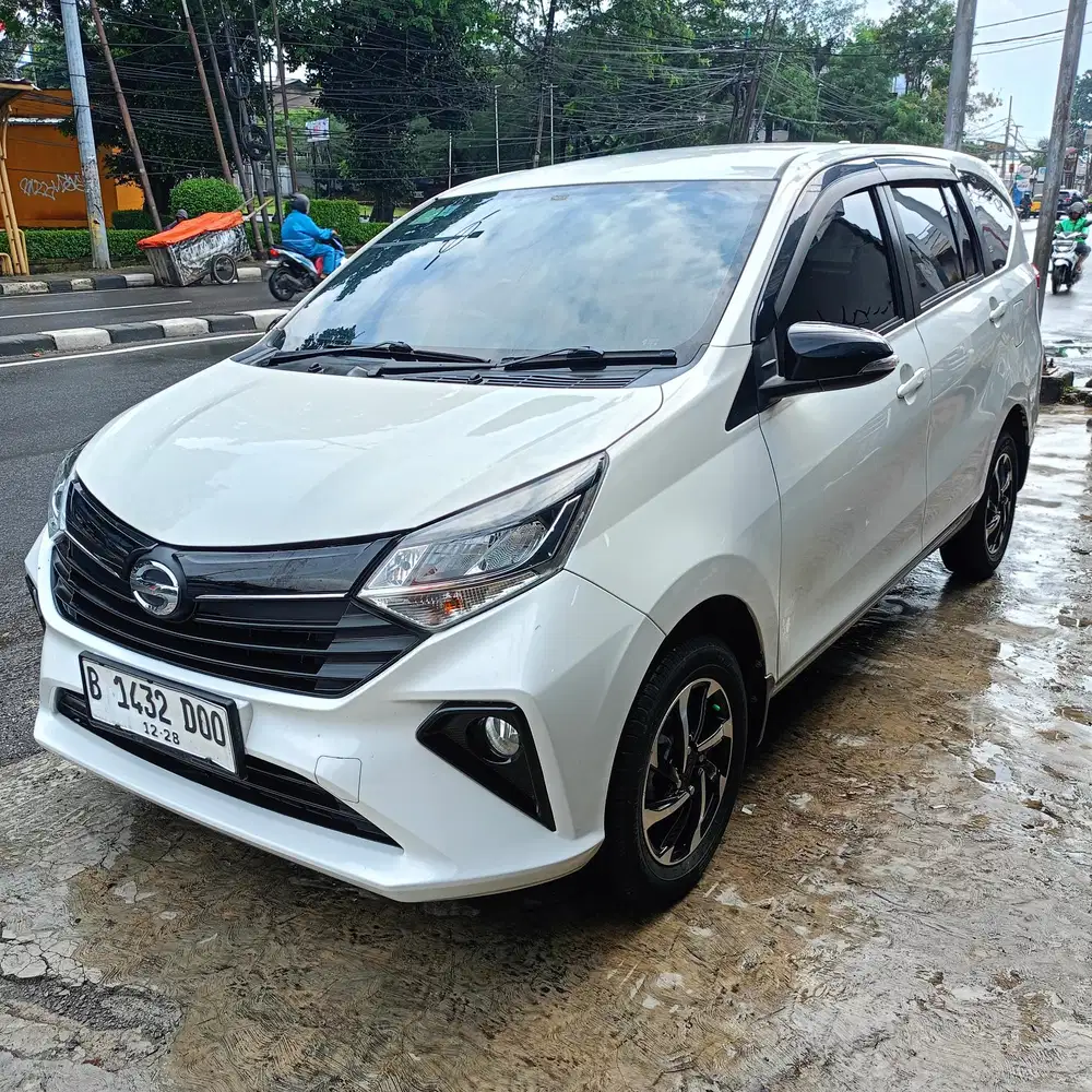 Daihatsu Sigra R manual 2023 angsuran 3 JT