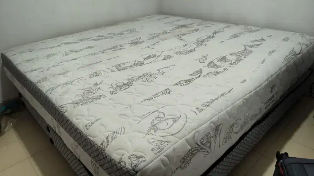 Dijual Cepat lemari dan kasur