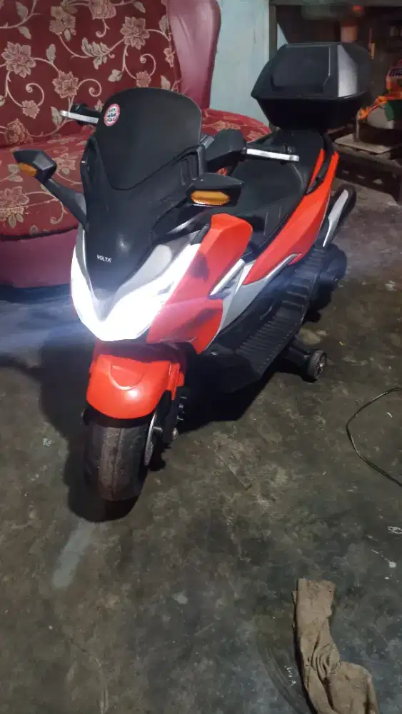 motoran aki anak