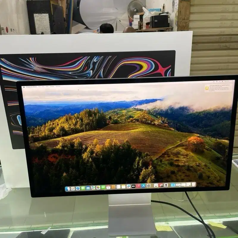 Apple Studio Display 27-inch 5K nano glass Display original fulset box