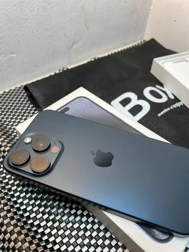 Iphone 15 pro max 256GB ibox digap blibli baterai 85% mulus ada bonus