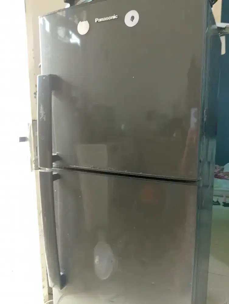 Kulkas panasonic dingin atas bawah ori