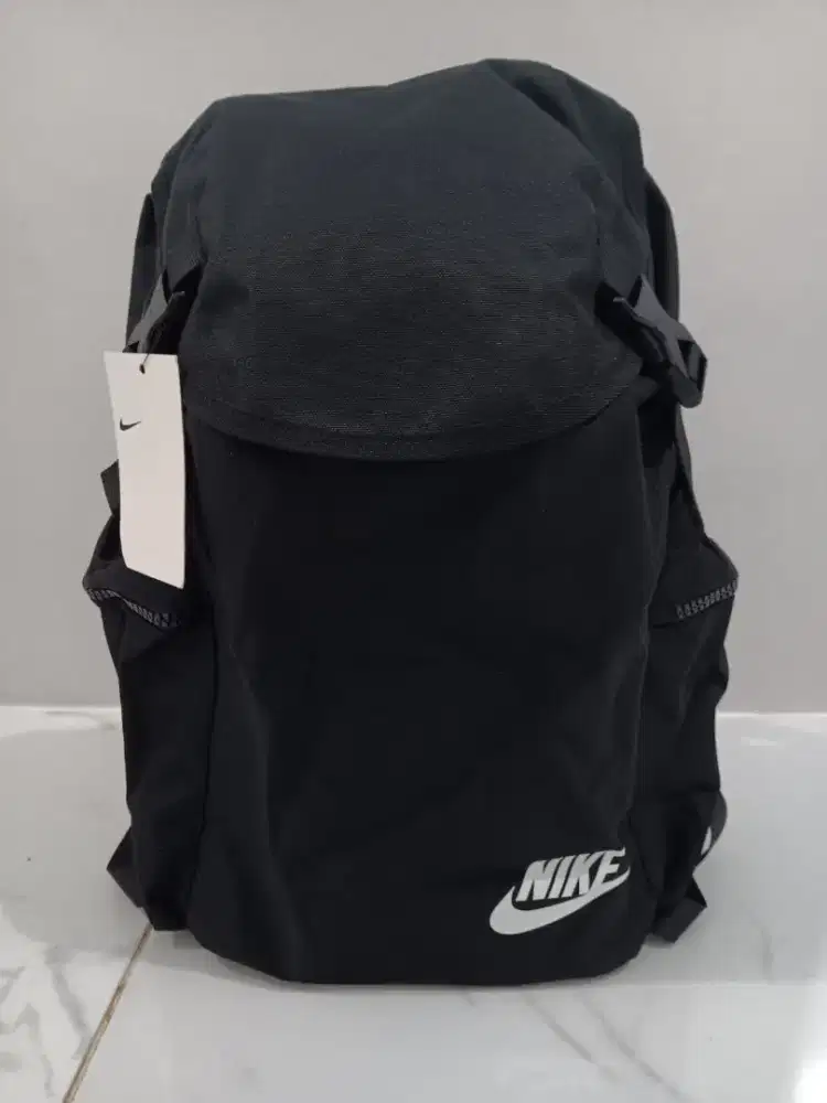 Tas Nike Hitam Size L