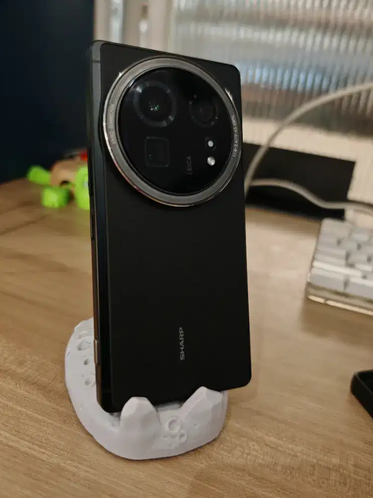 Sharp Aquos R9 Pro garansi panjang