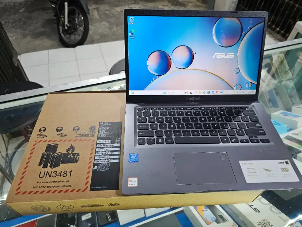 Laptop asus vivobook A416M garansi on istimewa