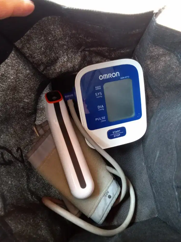 Tensi Omron plus ukur suhu tembak