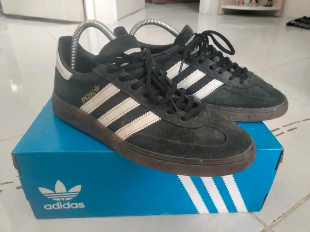 Adidas spesial handball