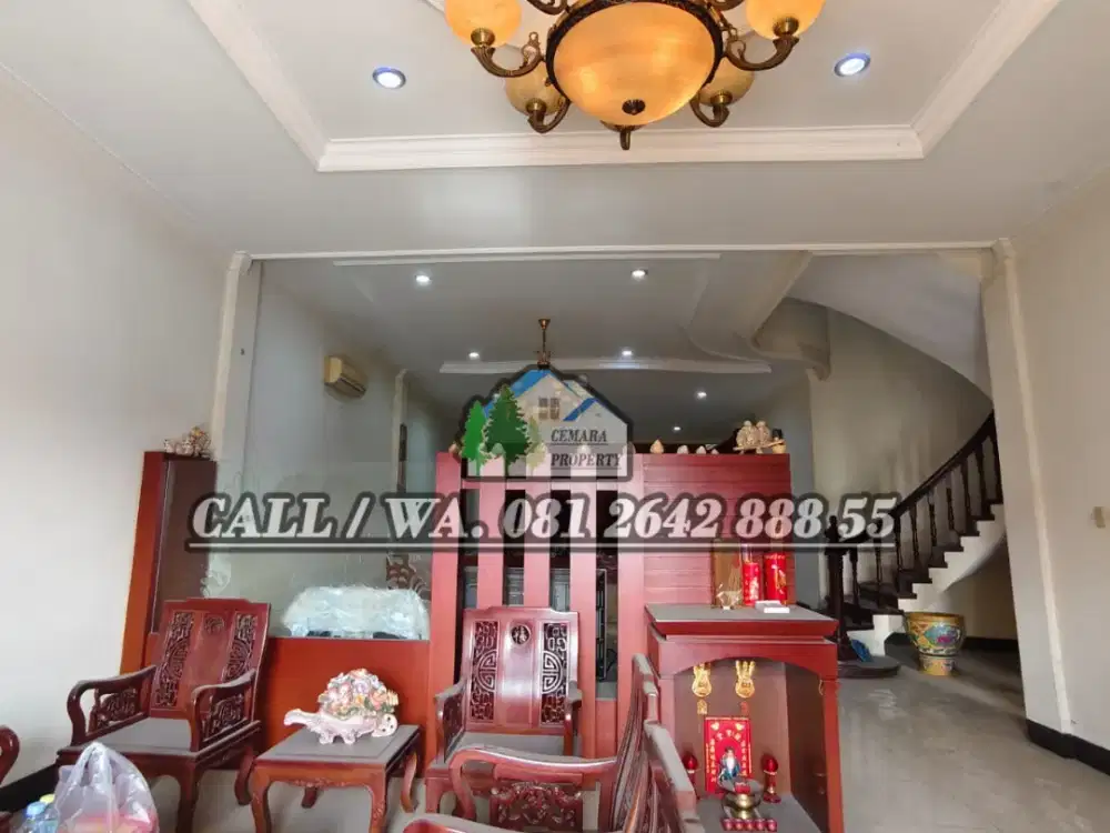 DIJUAL VILLA KOMP CEMARA ASRI JLN JERUK
