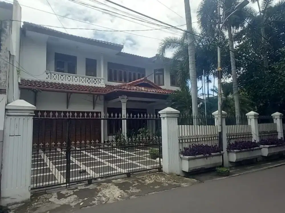 Rumah 2Lt di H Syahrin Gandaria Utara, Dekat Gandaria City dan SCBD