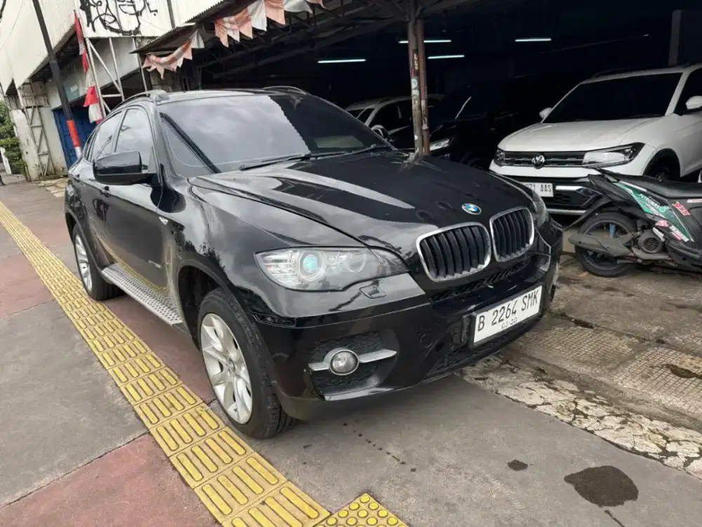Bmw X6 th 2012 AT siap pakai