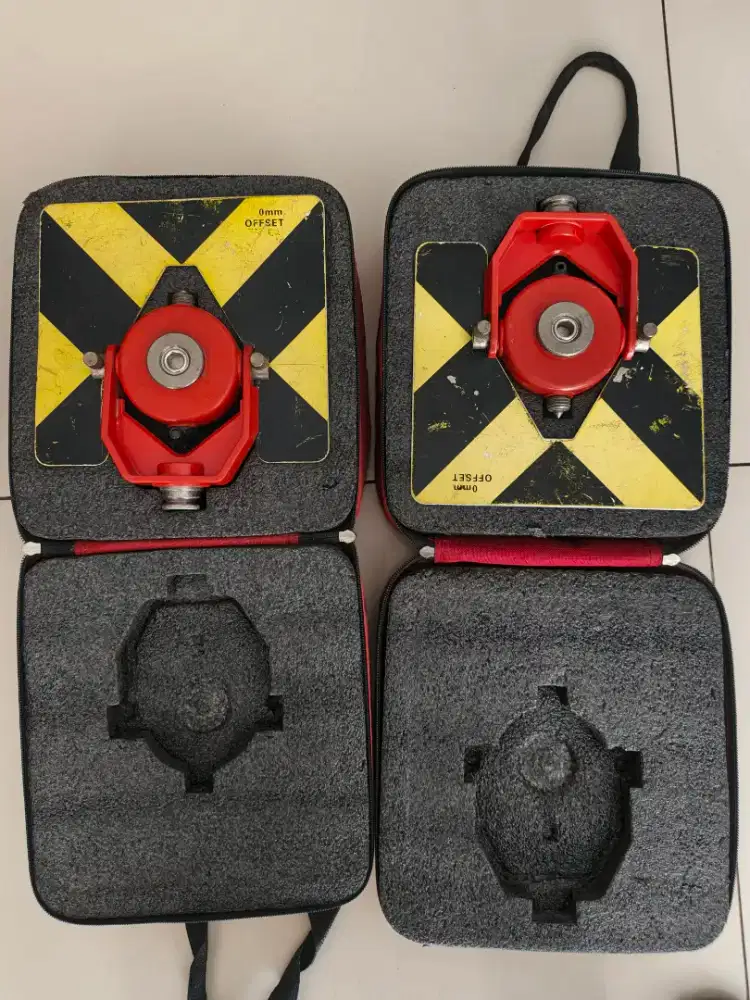 Prism Survey merk Sokkia (2 buah)