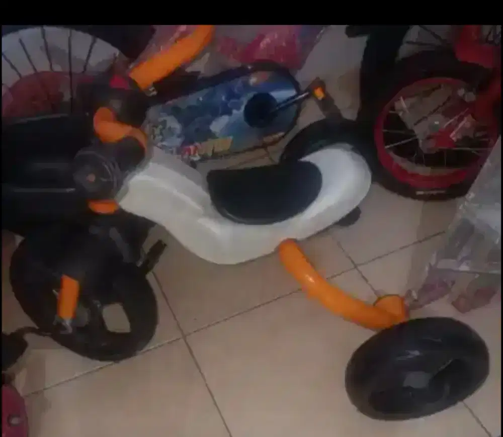 Sepeda anak besi masih bagus