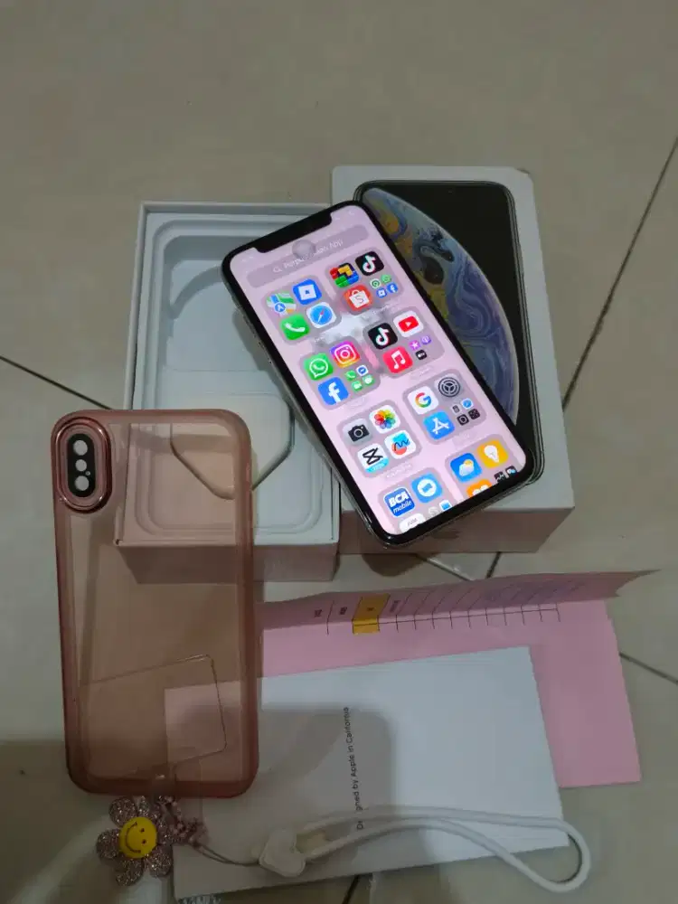 Iphone xs 256 GB all operator BH 100% ex pribadi cewek