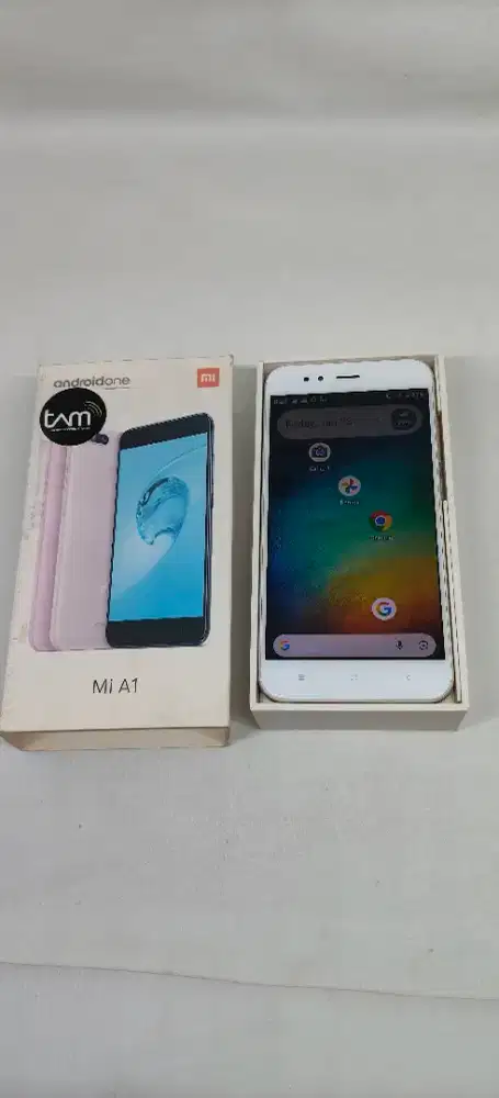 Handphone Xiaomi Mi A1 Gold