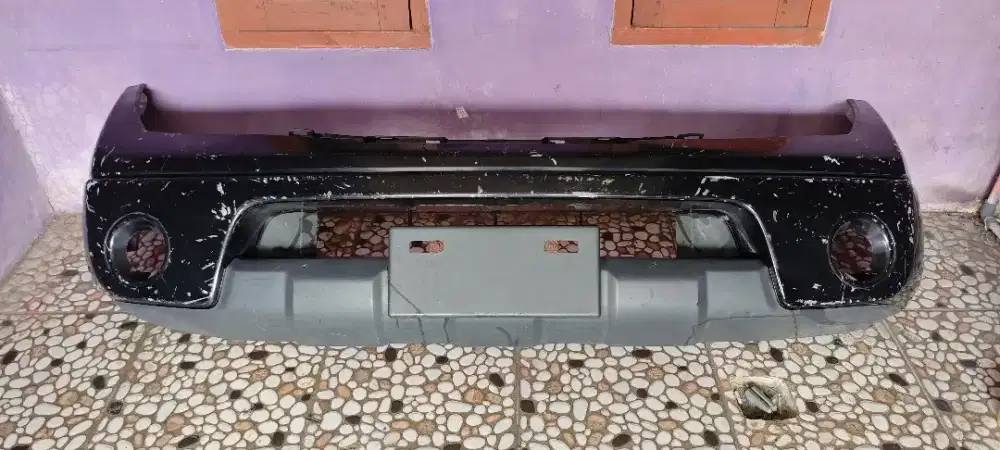 Bumper depan Navara 2006-2010 Original