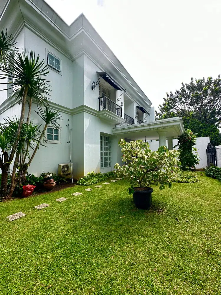 Dijual Rumah Strategis Dgn Swimming Pool di Kebayoran Lama Jaksel17362