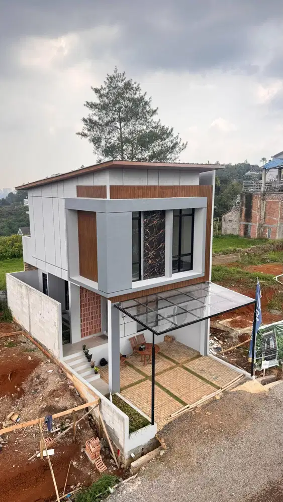 Rumah Mewah 2 Lantai Fasilitas Lengkap Dekat Gedung Sate