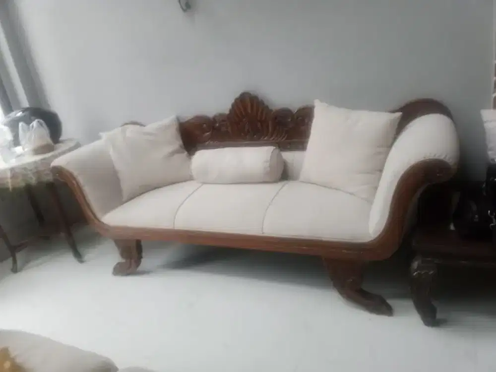 sofa kayu jati asli barang masih bagus sesuai gambar nego tipis ajh
