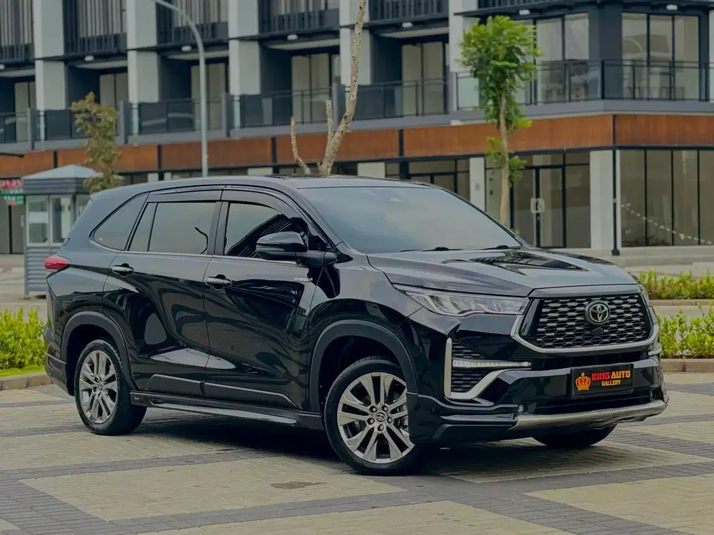 Innova ZENIX Q TSS Modellista 2.0 Hybrid 2023