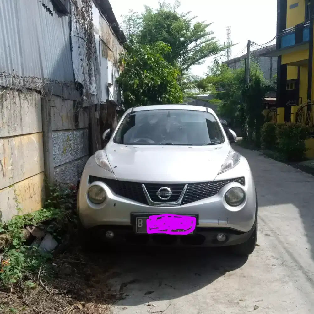 Juke 2011 (1.5) milik pribadi